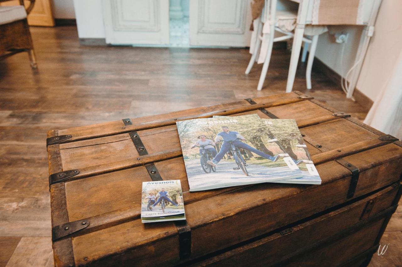 Au Charme D'Antan Bed & Breakfast Feron ภายนอก รูปภาพ
