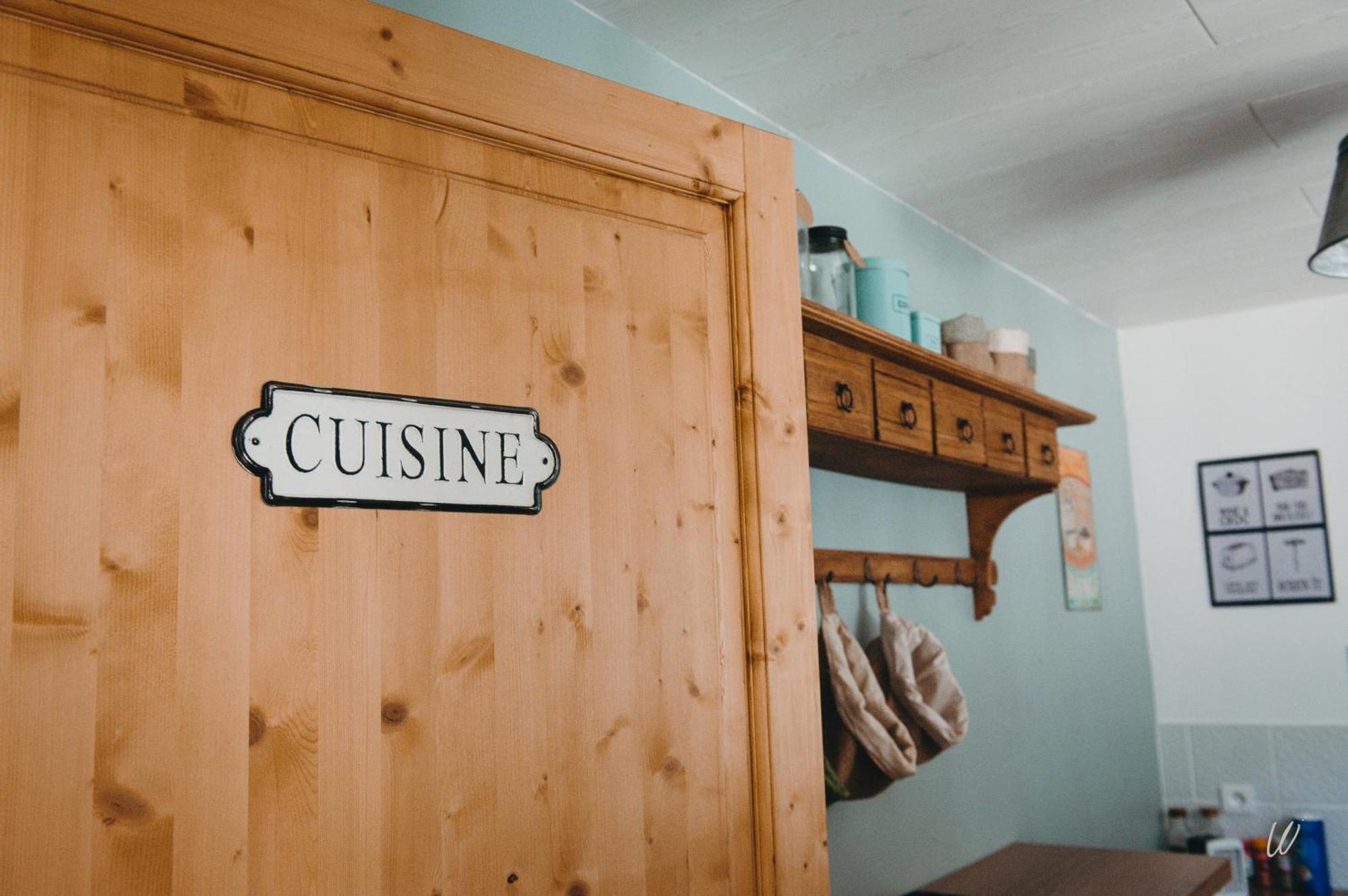 Au Charme D'Antan Bed & Breakfast Feron ภายนอก รูปภาพ